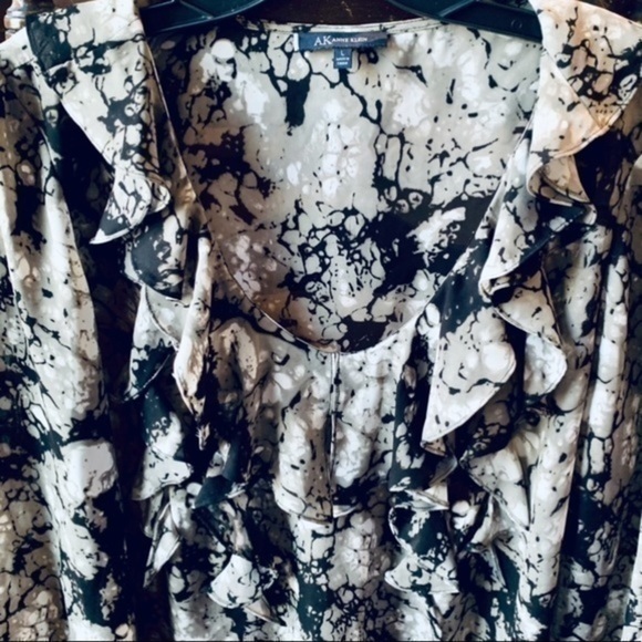 ✨✨Anne Klien Ruffle Collar Neutral Tone Print Top ✨L ✨ - Picture 3 of 9